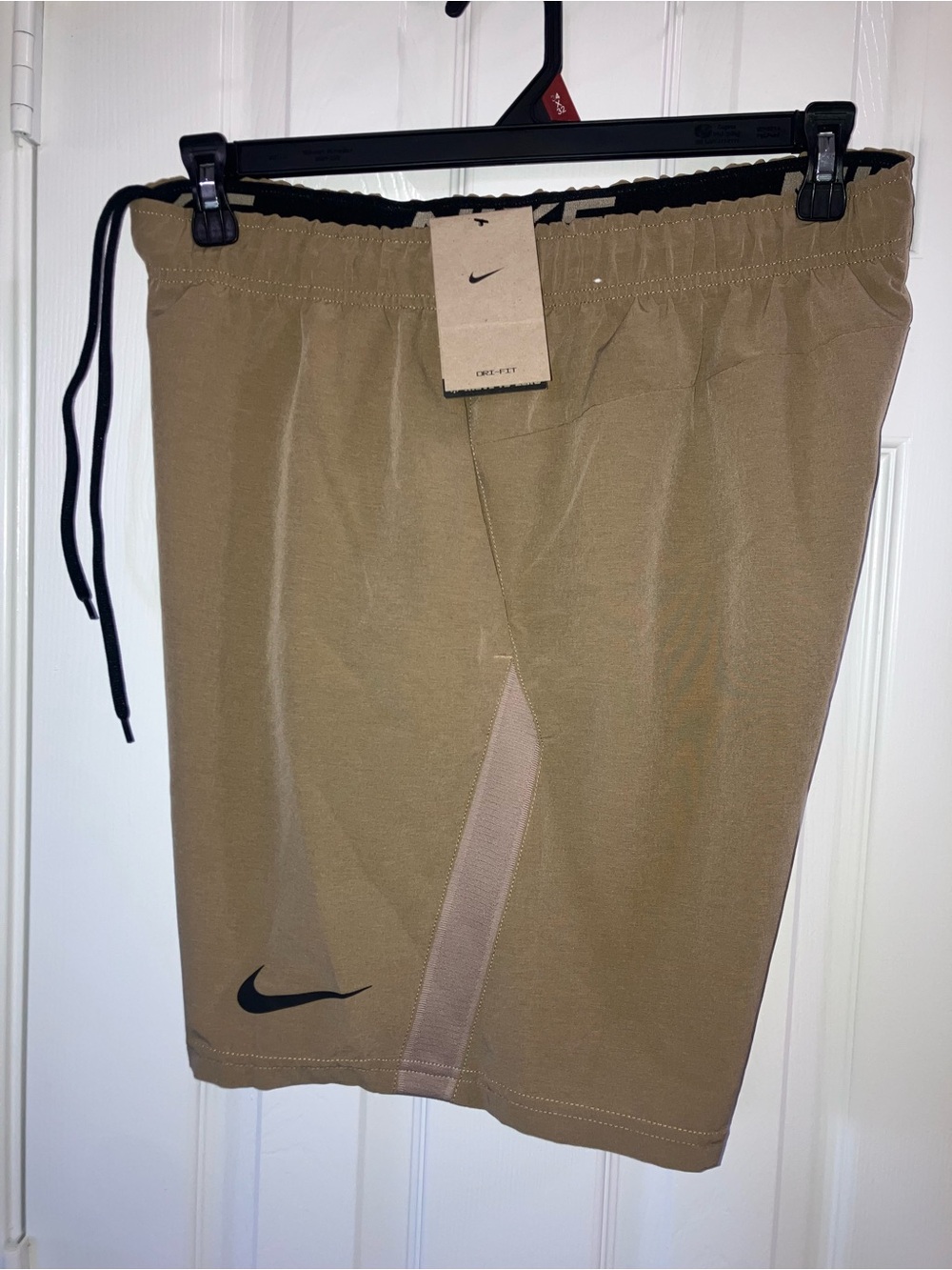 NWT Nike Men’s Tan Khaki Athletic Shorts with Black Swoosh
